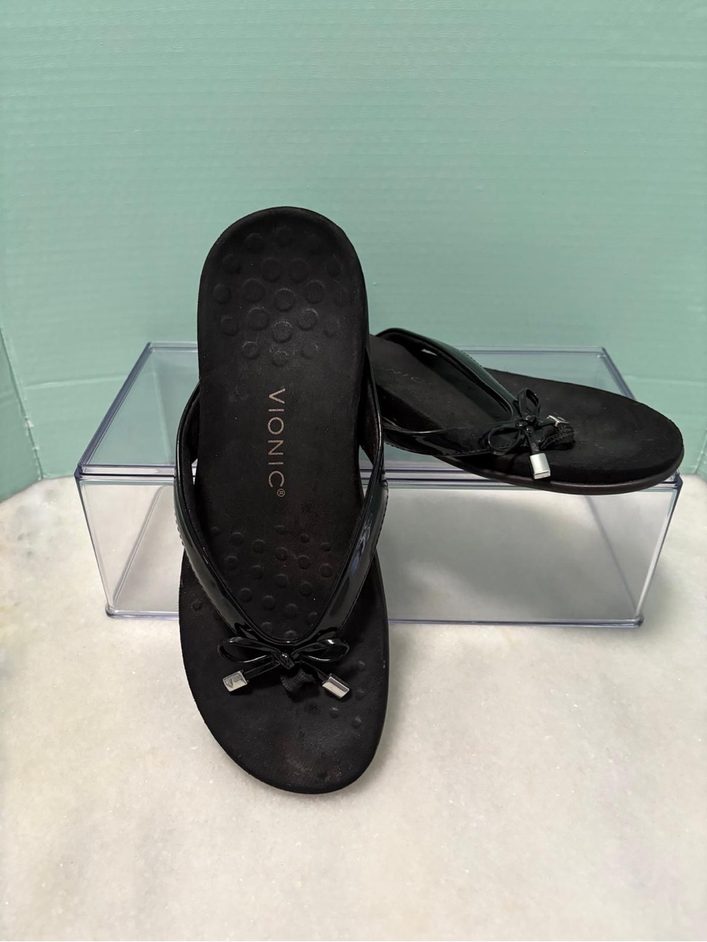Vionic Black Bow Flip Flop Bella II Thong Sandals Women's Size 9